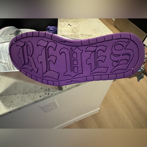 NYC Reves Air Kiy - Picture 5 of 5